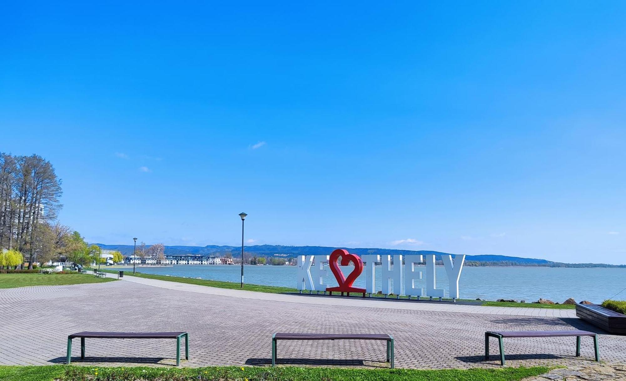 Royal Relax Apartman ケストヘイ エクステリア 写真